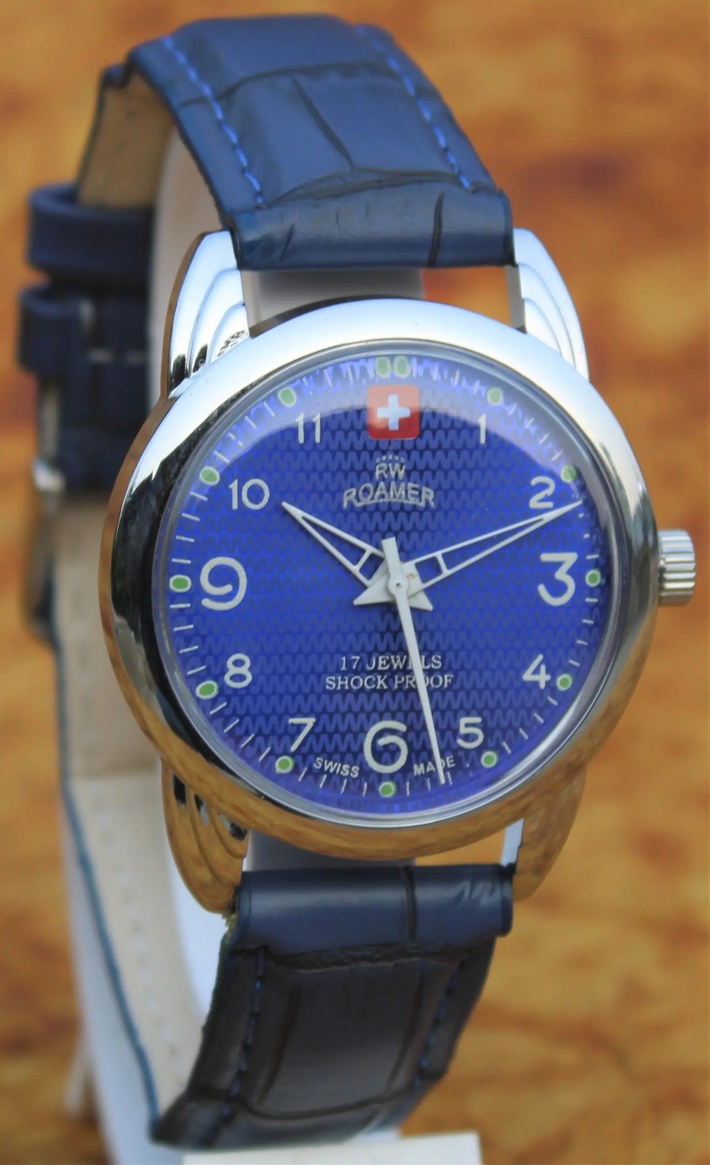Hand Winding Watch Roamer ST96 17 Jewels Mechanical Swiss Made Mechanism - Genuine Vintage Watches