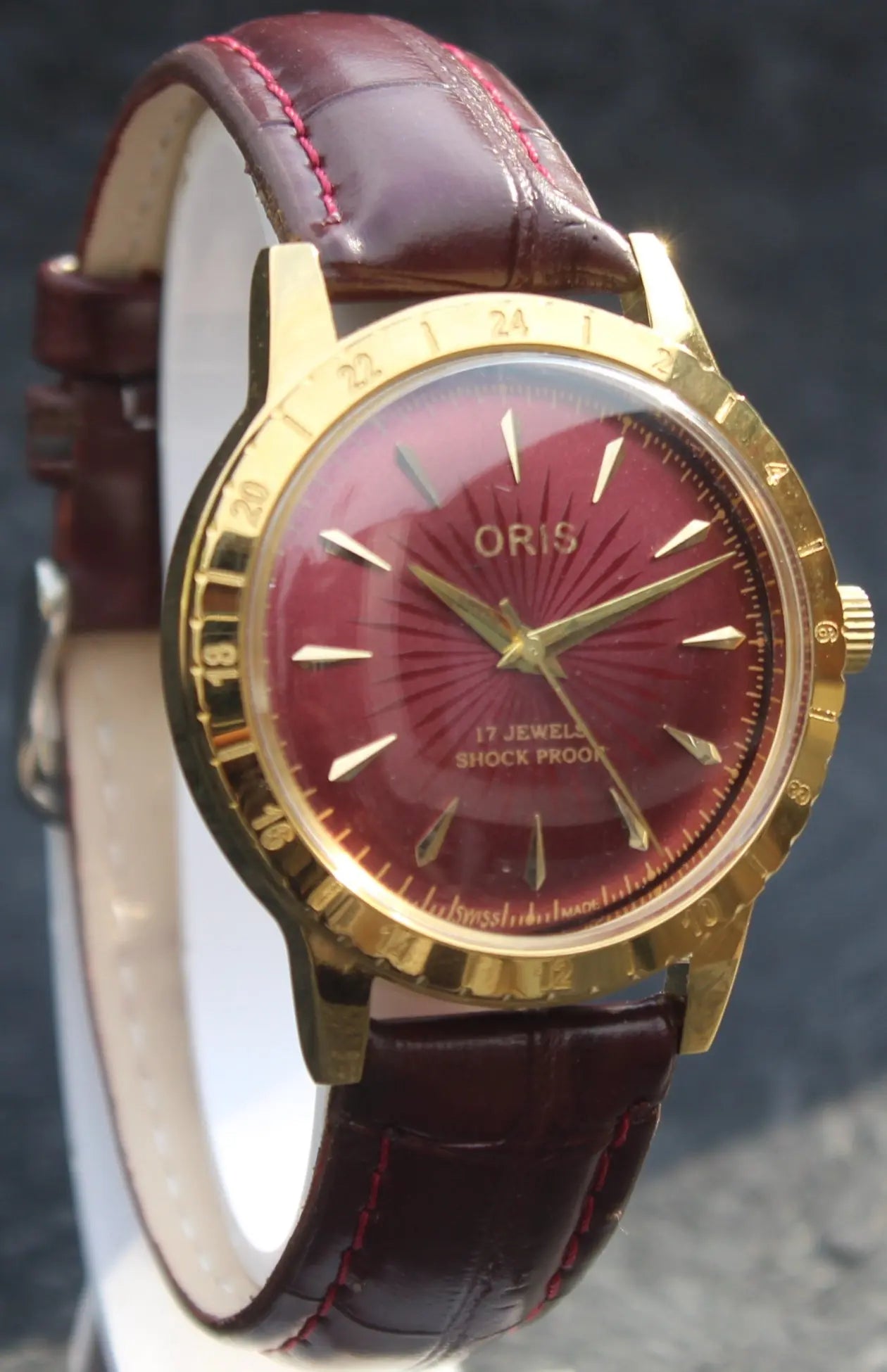 Oris Vintage 17 Jewels FHF ST96 Mechanical Hand Wind Swiss Made Wristwatch - Genuine Vintage Watches
