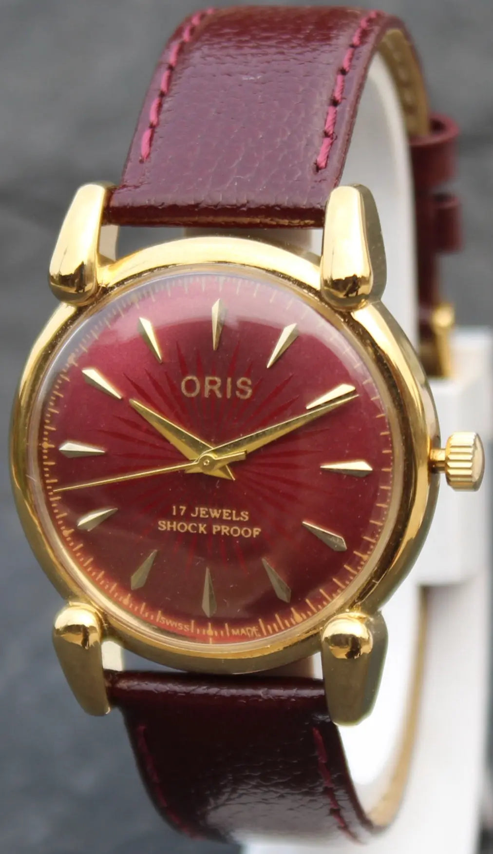 Oris Mechanical Wristwatch 17 Jewels FHF ST96 Hand Wind Swiss Made Movement - Genuine Vintage Watches