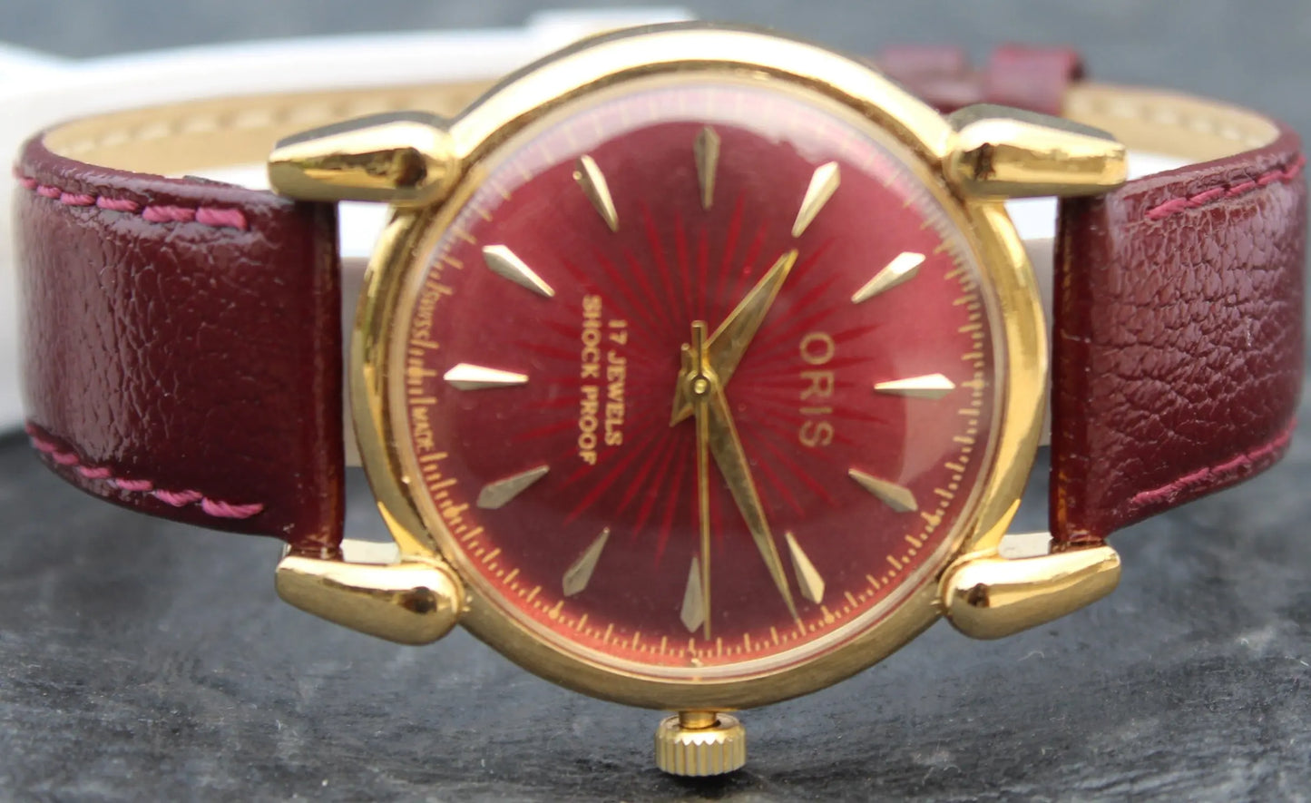 Oris Mechanical Wristwatch 17 Jewels FHF ST96 Hand Wind Swiss Made Movement - Genuine Vintage Watches