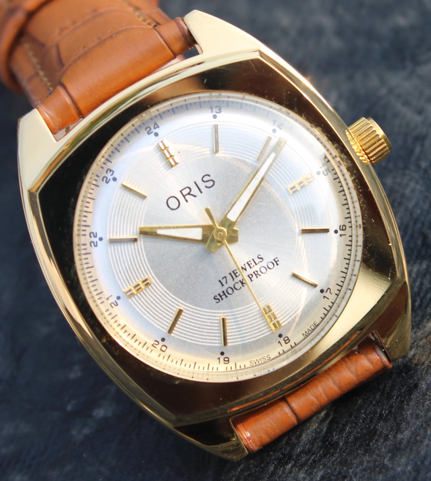 Hand Winding Watch ORIS Vintage 17 Jewels FHF ST96 Mechanical Hand Wind Swiss Made - Genuine Vintage Watches