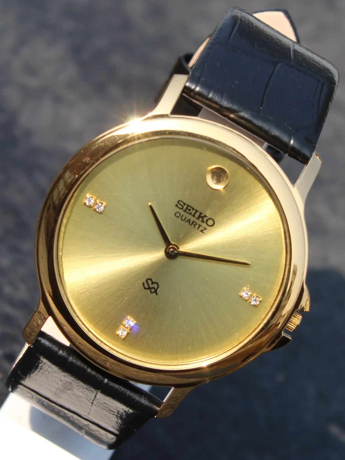 Seiko Quartz Super Slim Two Hands Japan Made Gold Plated Case Golden Dial Wristwatch - Genuine Vintage Watches