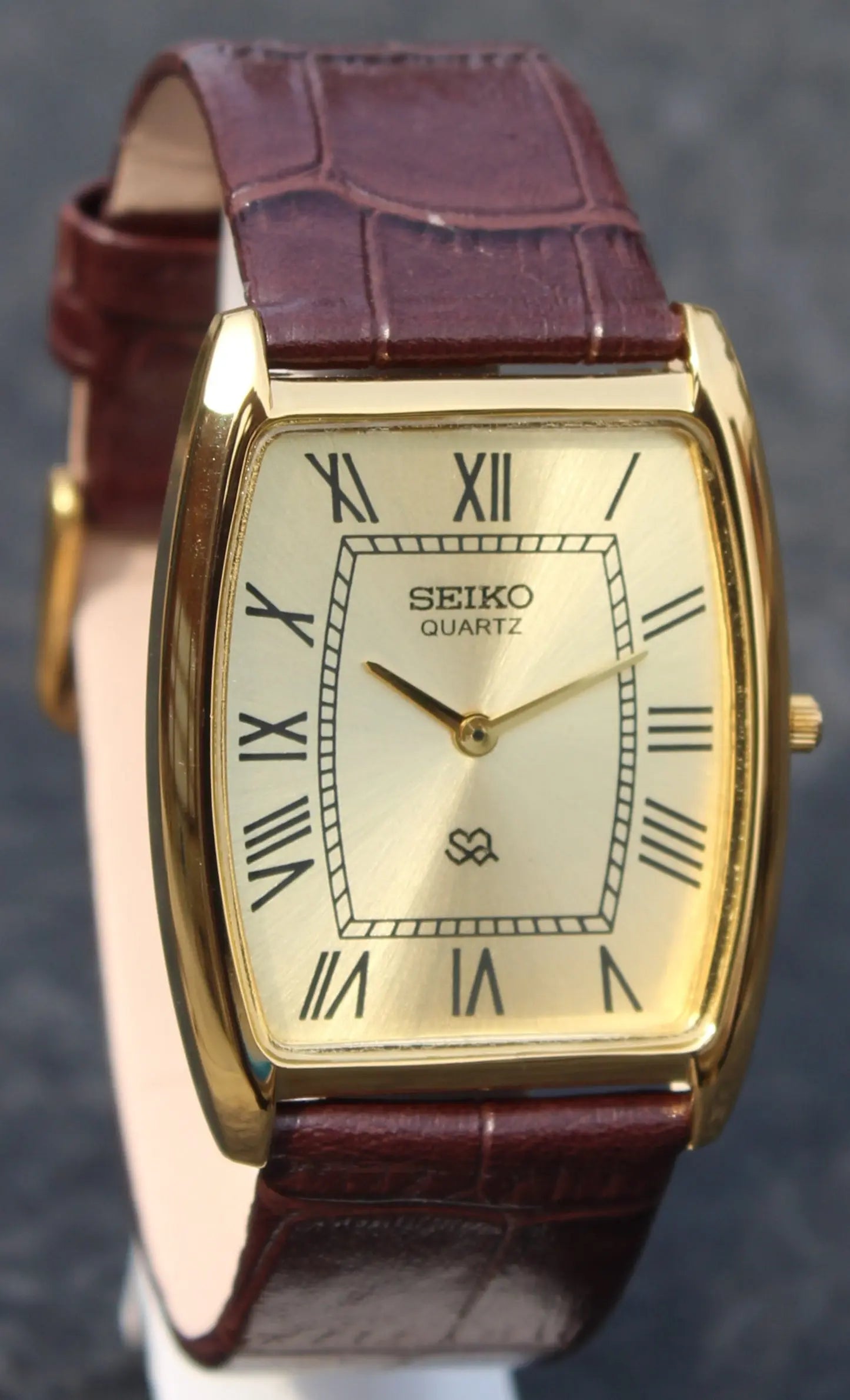 Seiko Quartz Super Slim Two Hands Japan Made Gold Plated Case Golden Dial Wristwatch - Genuine Vintage Watches