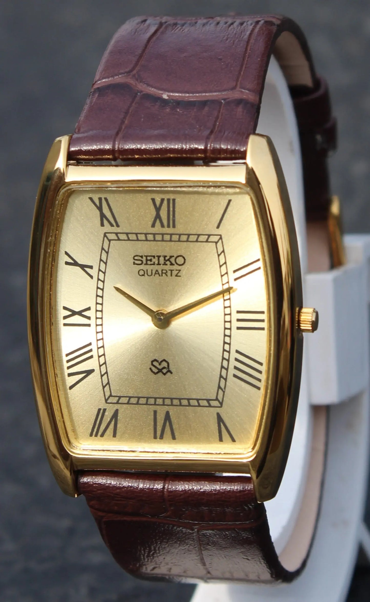 Seiko Quartz Super Slim Two Hands Japan Made Gold Plated Case Golden Dial Wristwatch - Genuine Vintage Watches