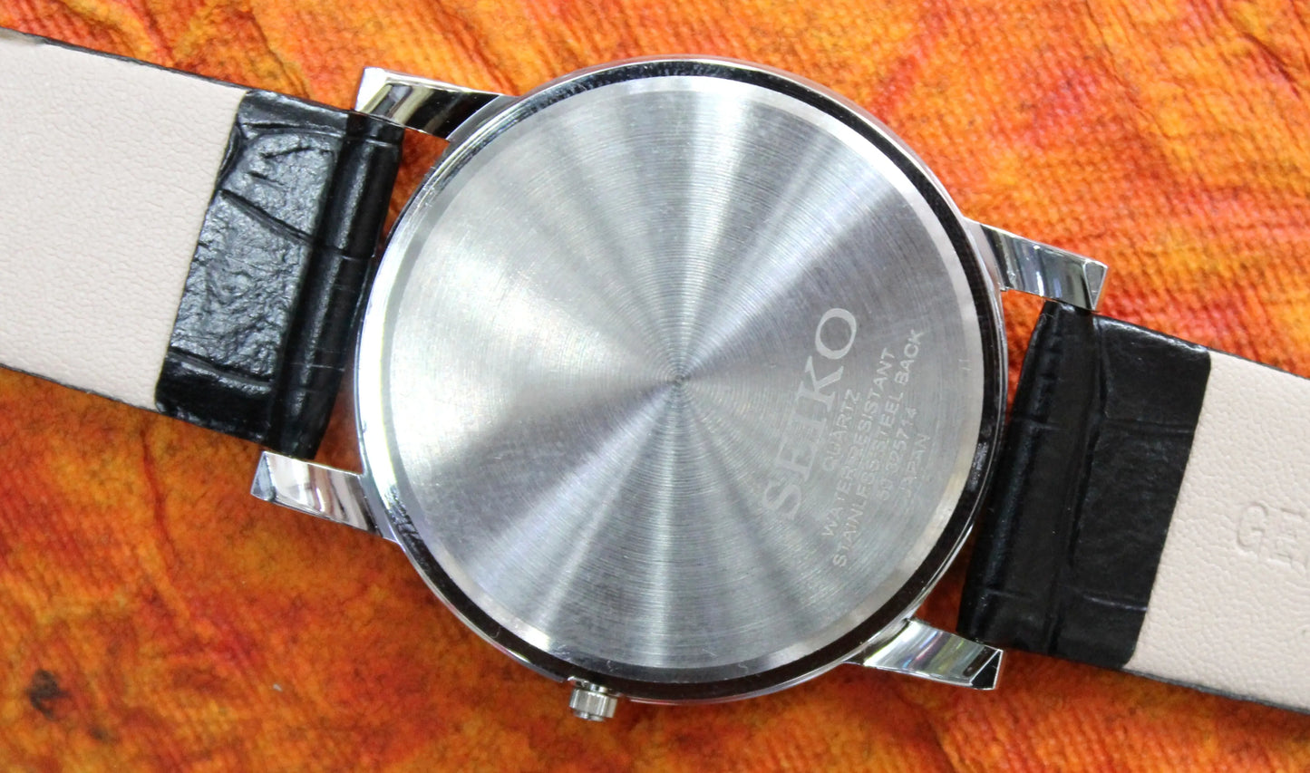 Seiko Quartz Super Slim Two Hands Japan Made Stainless Steel Case White Dial Wristwatch - Genuine Vintage Watches