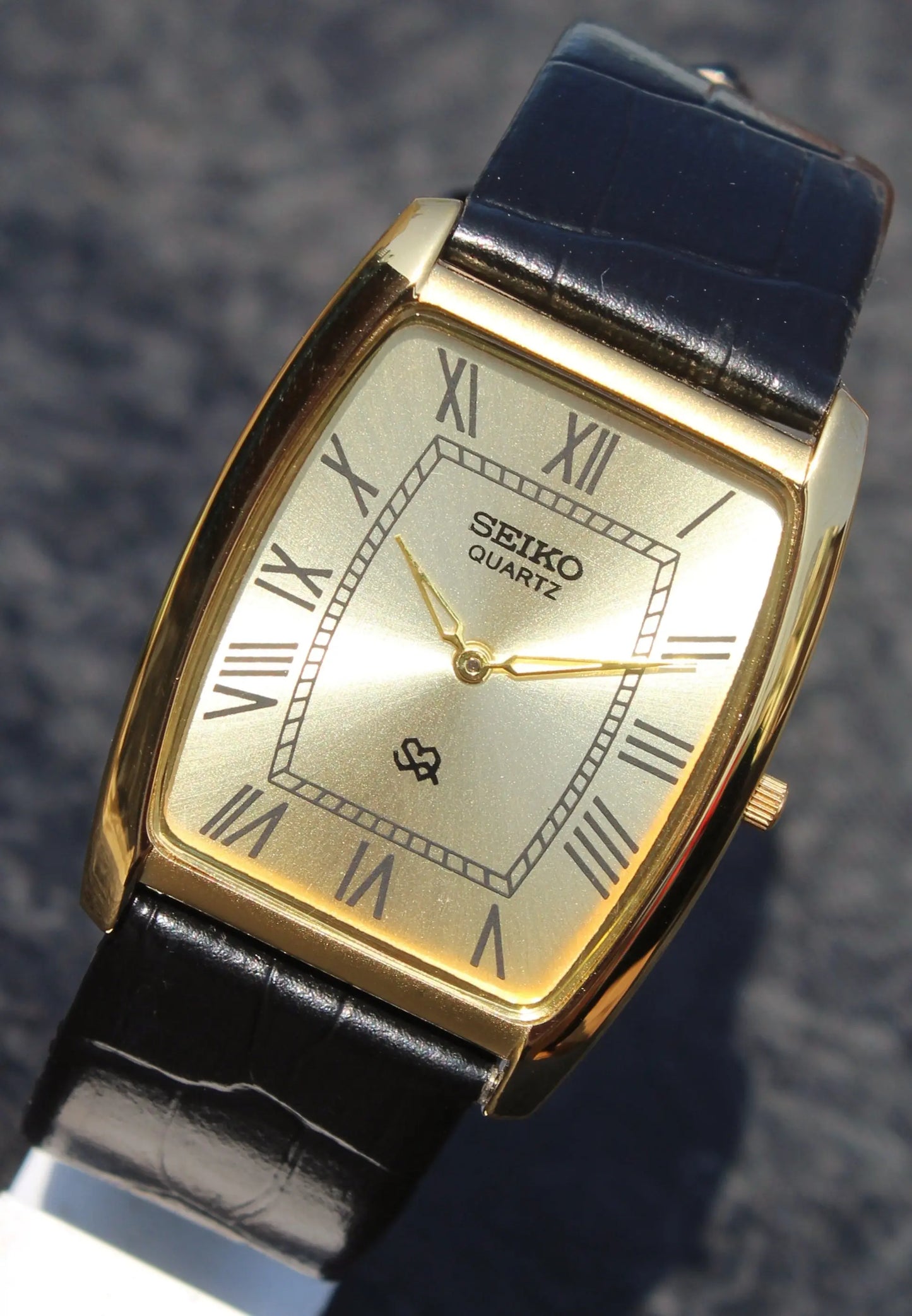Seiko Quartz Super Slim Two Hands Japan Made Gold Plated Case Golden Dial Wristwatch - Genuine Vintage Watches