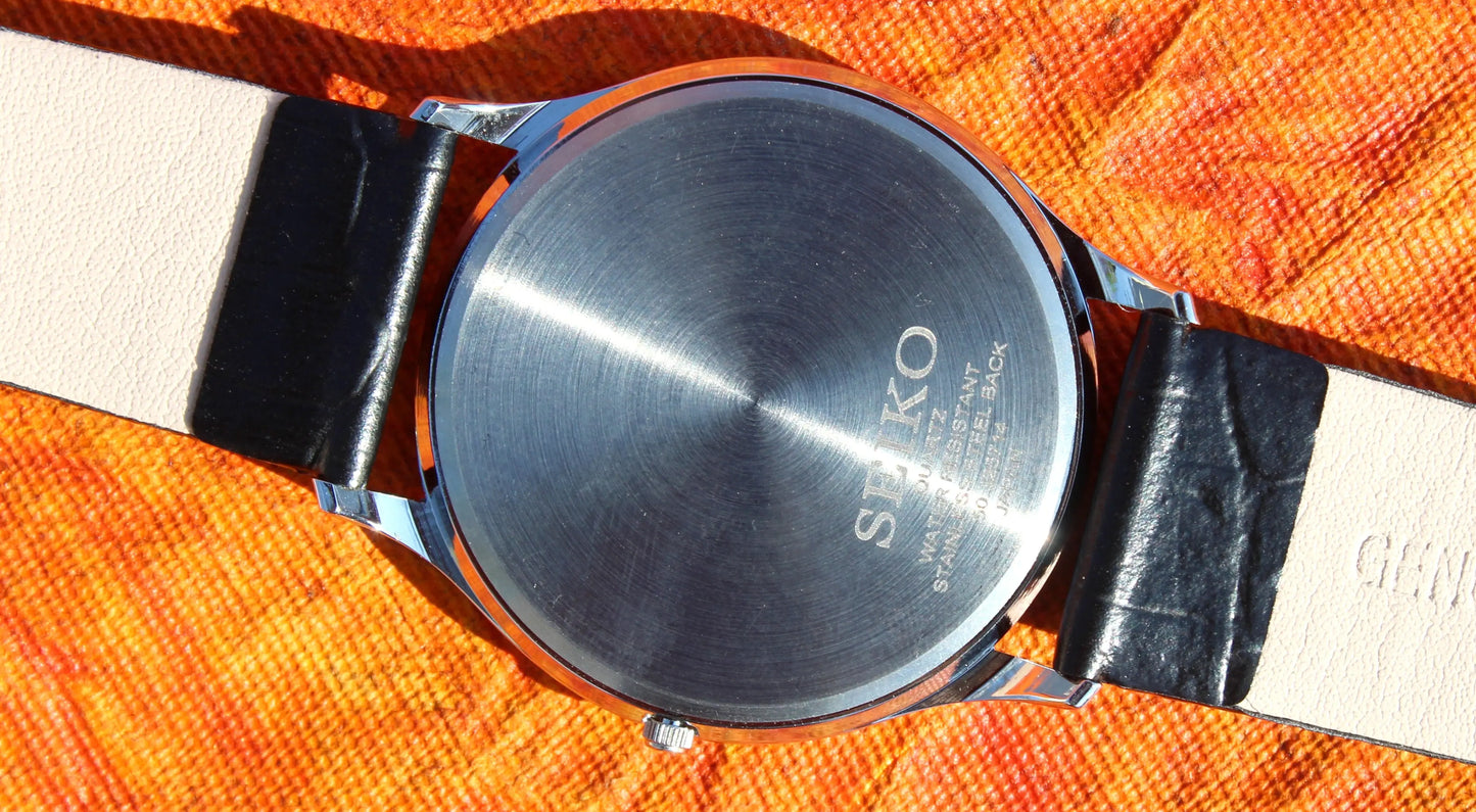 Seiko Quartz Super Slim Two Hands Japan Made Stainless Steel Case White Dial Wristwatch - Genuine Vintage Watches