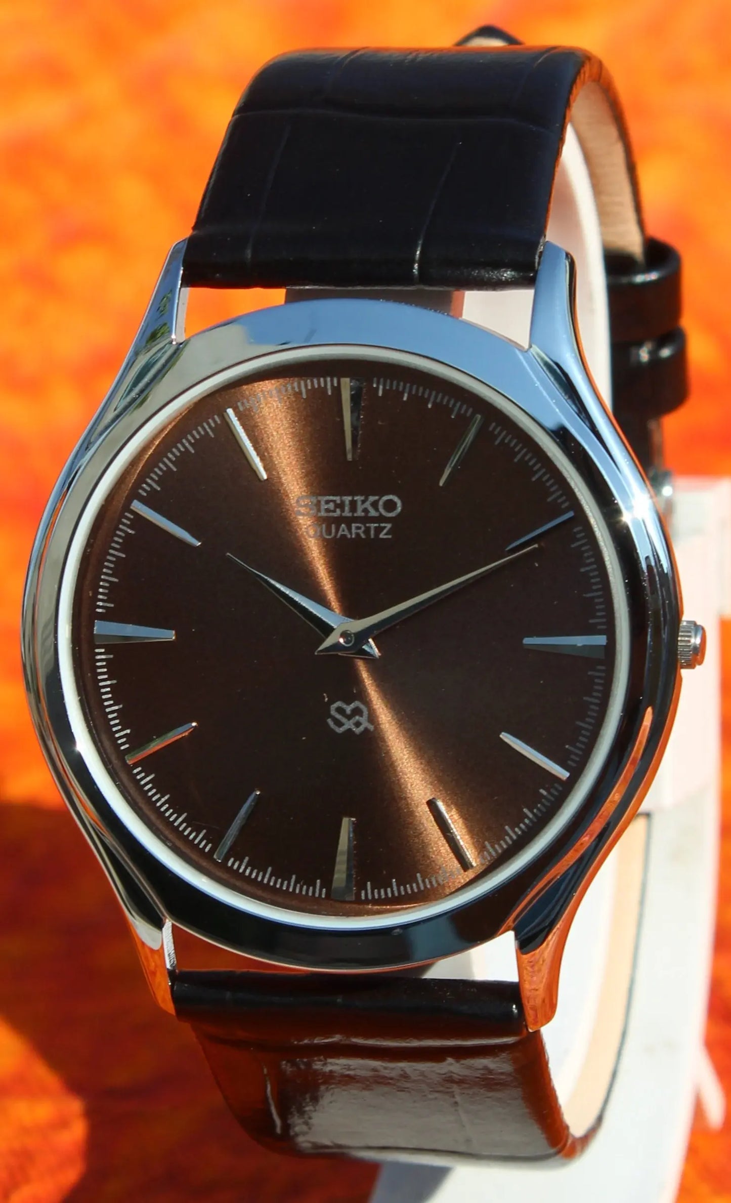 Seiko Quartz Super Slim Two Hands Japan Made Stainless Steel Case Brown Dial Wristwatch - Genuine Vintage Watches