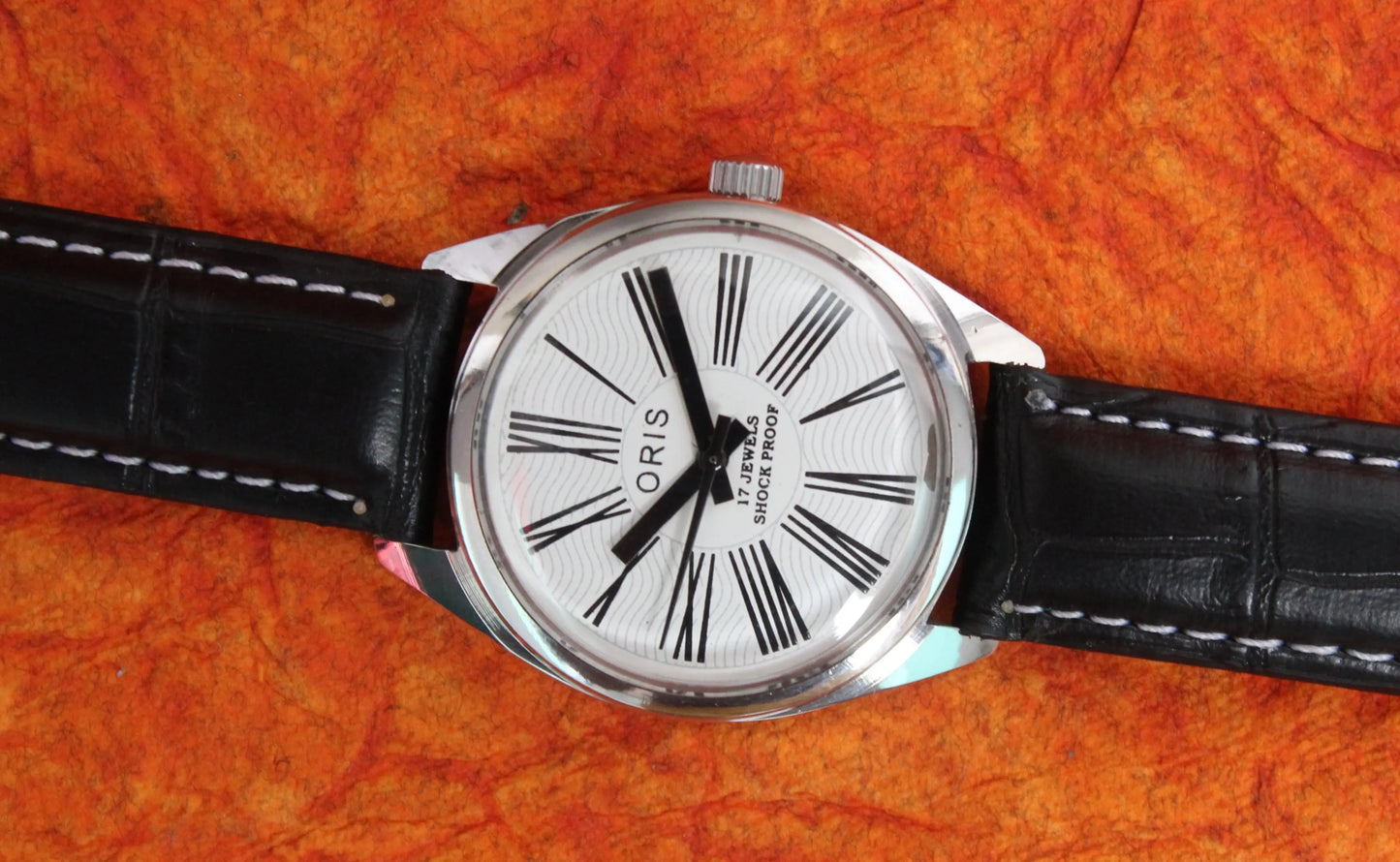 Oris Vintage Wristwatch 17 Jewels ST96 Mechanical Hand Wind Swiss Made - Genuine Vintage Watches