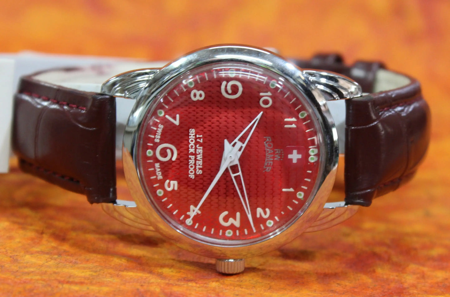 Roamer Vintage Wristwatch ST96 17 Jewels Mechanical Hand Wind Swiss Made - Genuine Vintage Watches