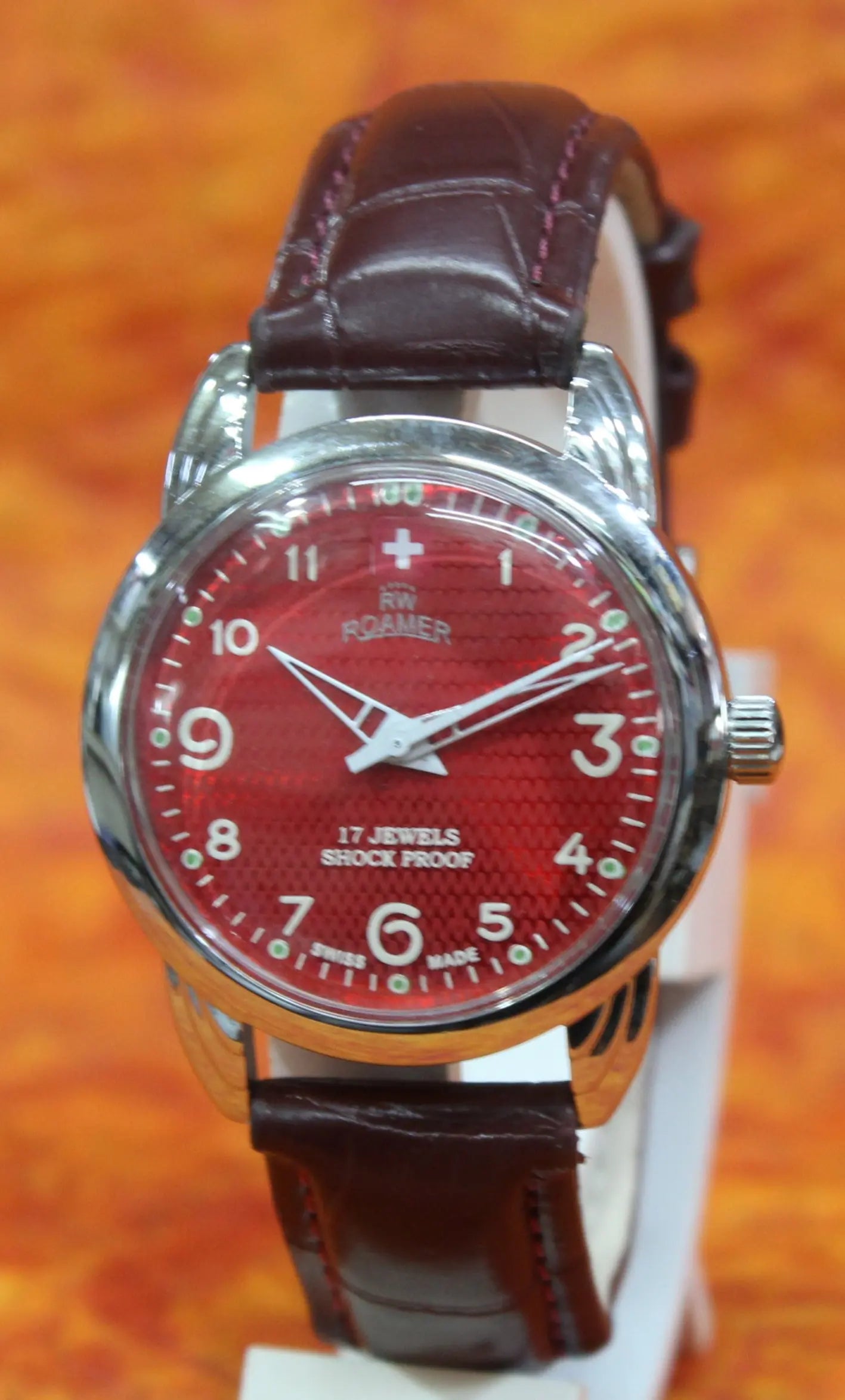 Roamer Vintage Wristwatch ST96 17 Jewels Mechanical Hand Wind Swiss Made - Genuine Vintage Watches
