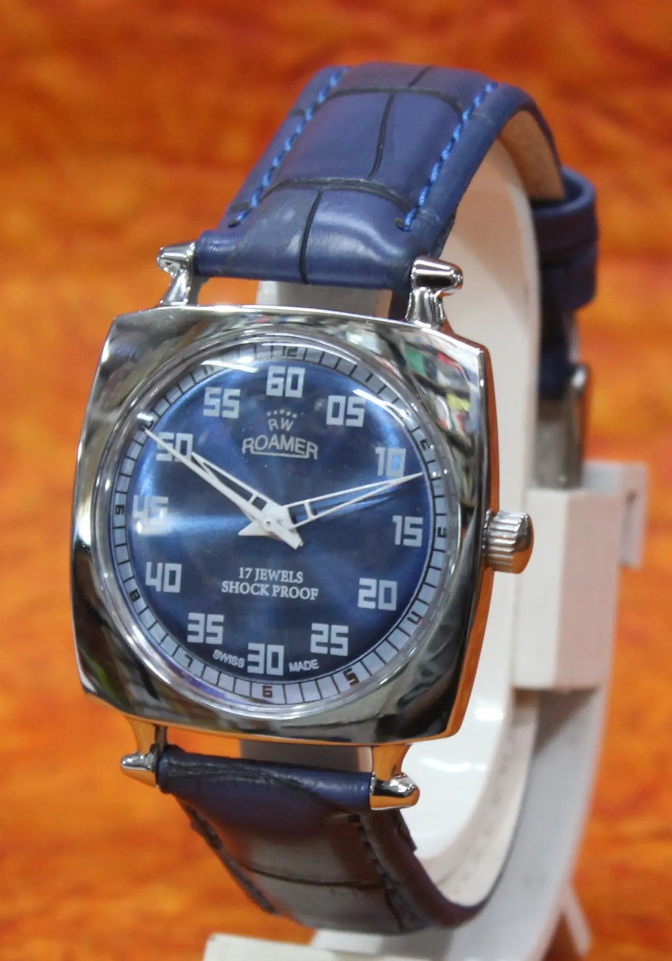 Vintage Wristwatch Roamer FHF ST96 17 Jewels Hand Wind Mechanical Swiss Made - Genuine Vintage Watches