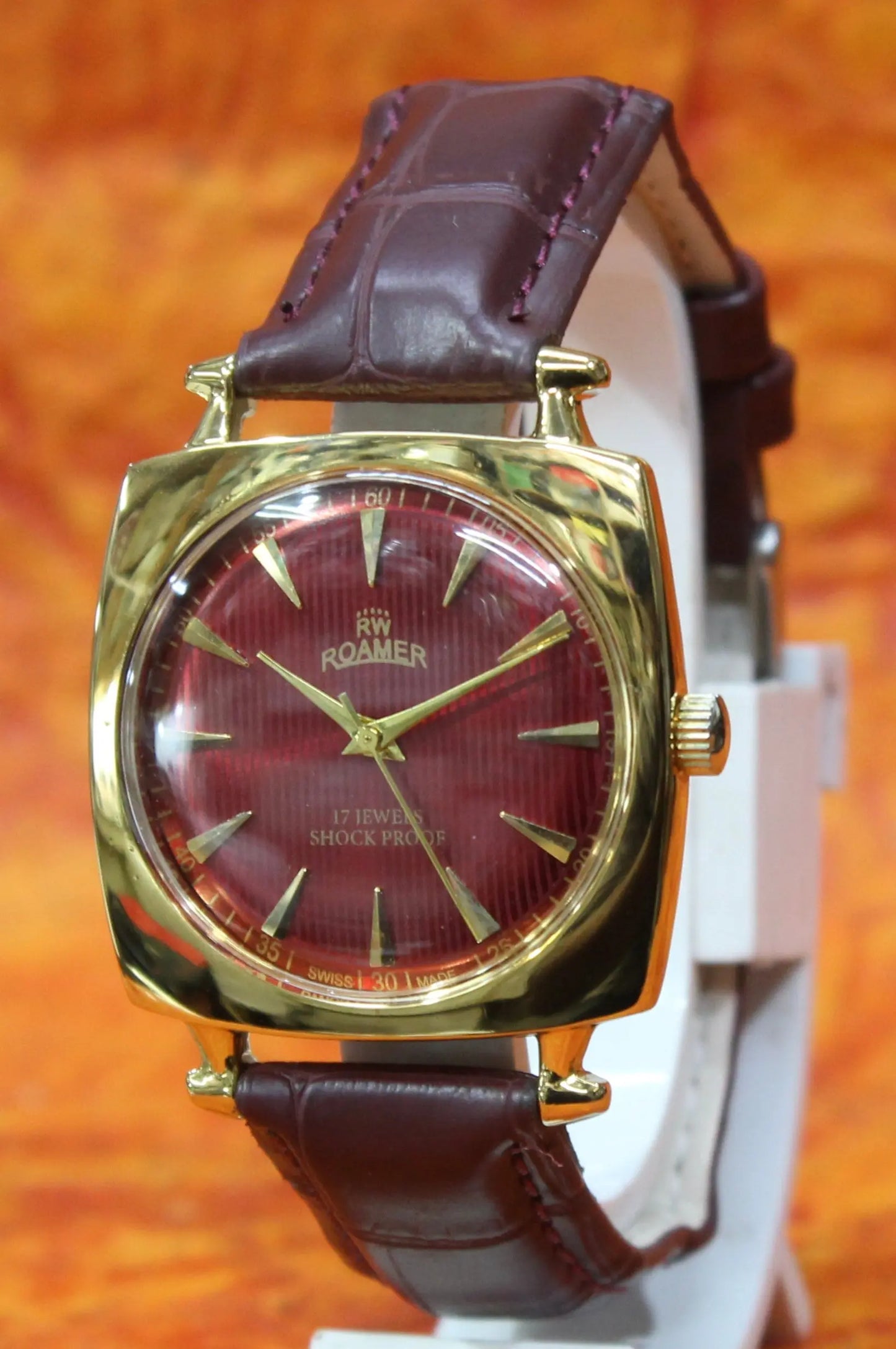Roamer Vintage Wristwatch 17 Jewels FHF ST96 Mechanical Hand Winding Swiss Made Movement - Genuine Vintage Watches