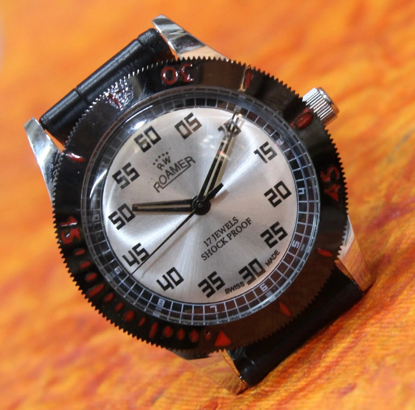 Roamer Swiss Watch 17 Jewels FHF ST96 Vintage Hand Wind Mechanical Movement - Genuine Vintage Watches