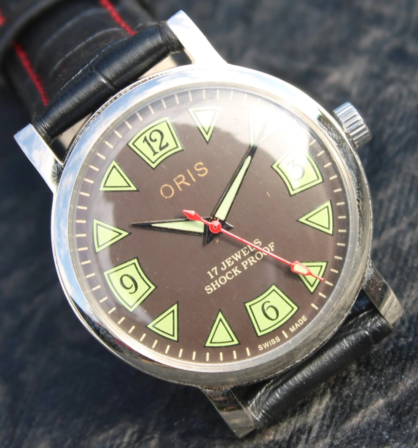 Oris Vintage 17 Jewels FHF ST96 Mechanical Swiss Movements Wrist Watch - Genuine Vintage Watches