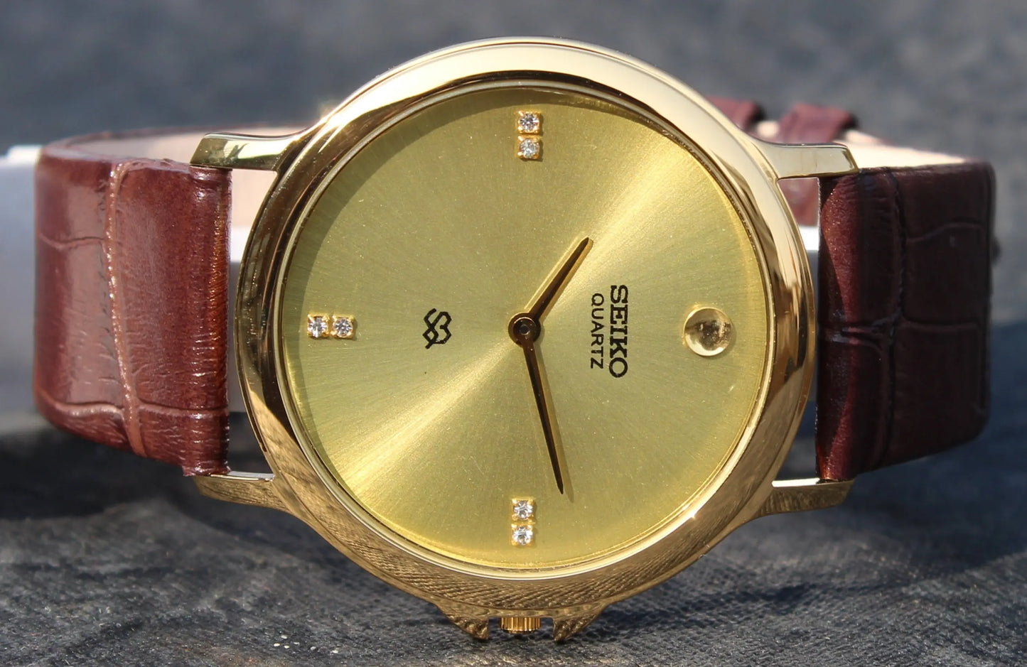 Seiko Quartz Super Slim Two Hands Japan Made Gold Plated Case Golden Dial Wristwatch - Genuine Vintage Watches