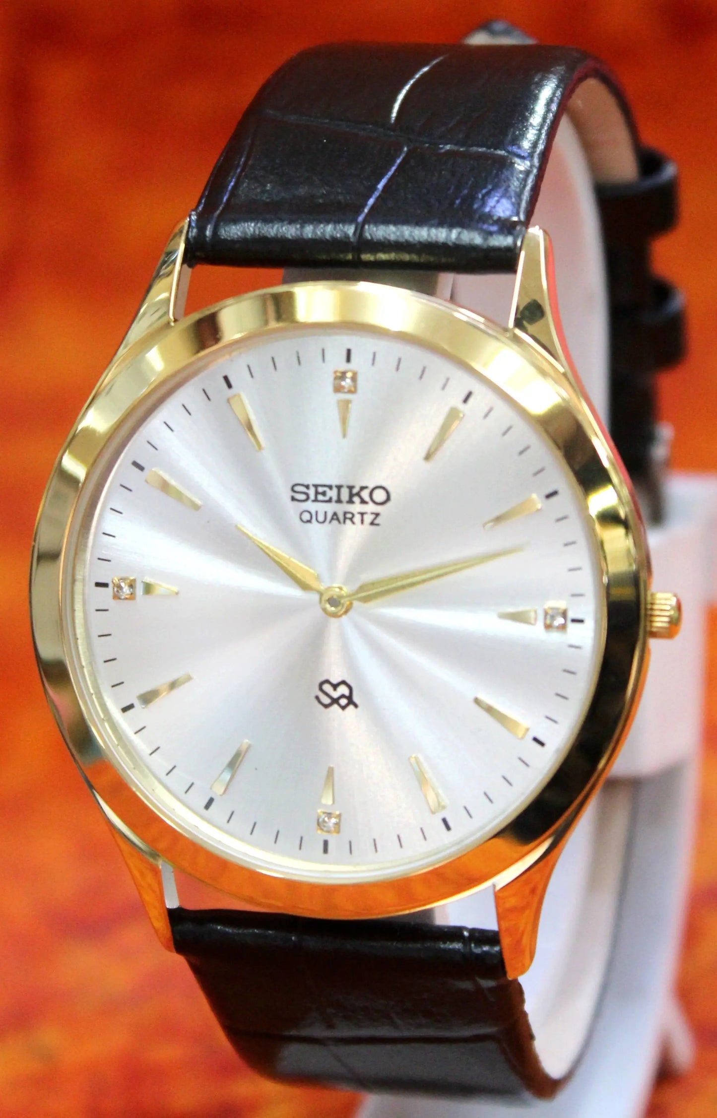 Seiko Quartz Super Slim Two Hands Japan Made Gold Plated Case Silver Dial Wristwatch - Genuine Vintage Watches