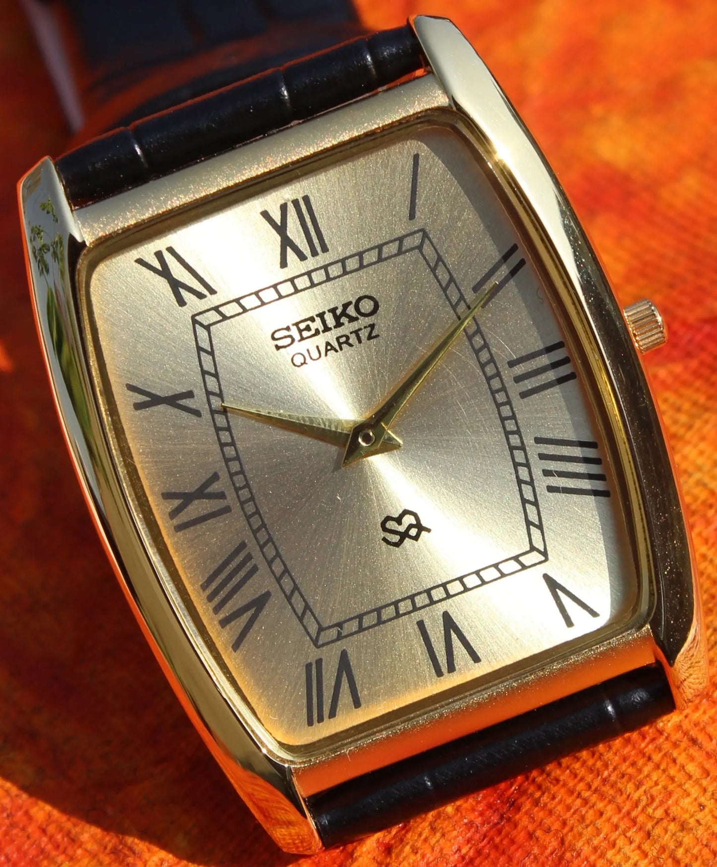 Seiko Quartz Super Slim Two Hands Japan Made Gold Plated Case Golden Dial Wristwatch - Genuine Vintage Watches