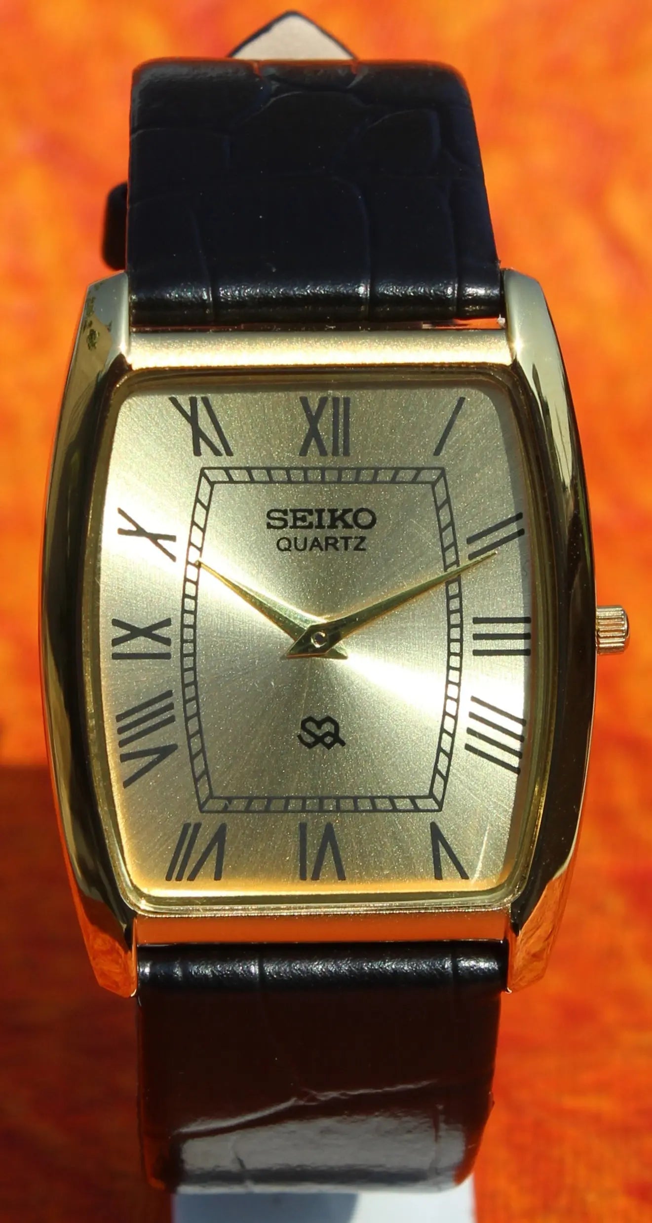 Seiko Quartz Super Slim Two Hands Japan Made Gold Plated Case Golden Dial Wristwatch - Genuine Vintage Watches