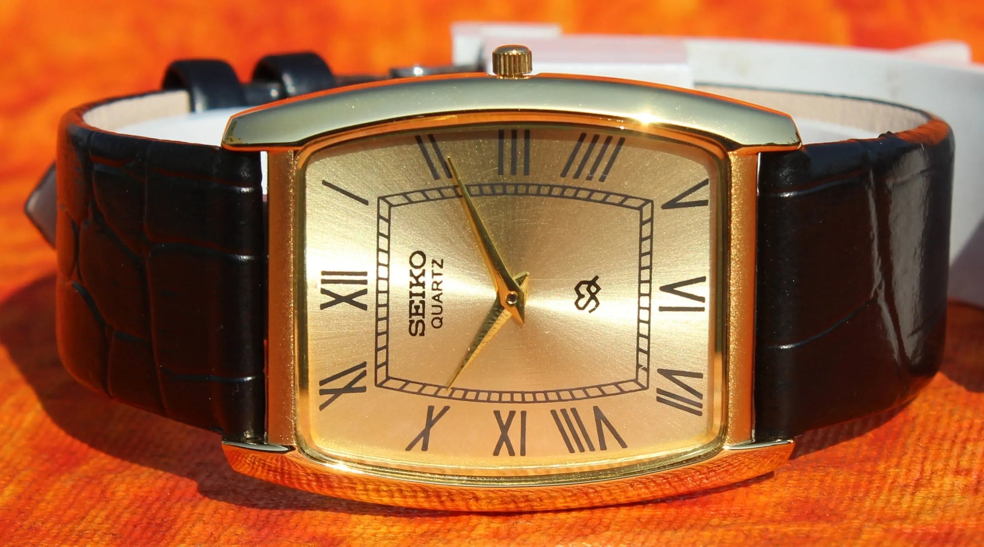 Seiko Quartz Super Slim Two Hands Japan Made Gold Plated Case Golden Dial Wristwatch - Genuine Vintage Watches