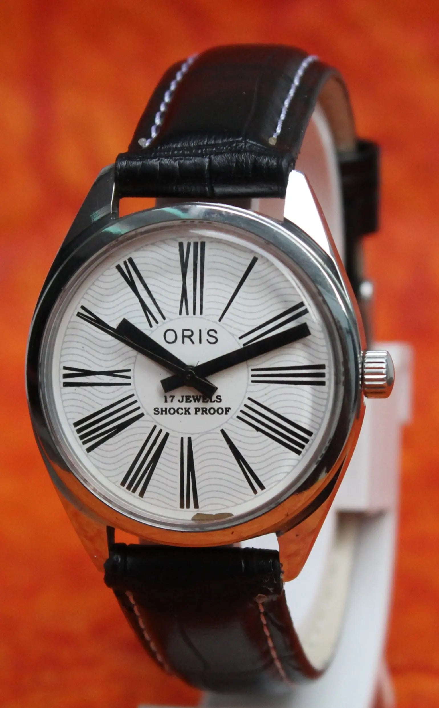 Oris Vintage Wristwatch 17 Jewels ST96 Mechanical Hand Wind Swiss Made - Genuine Vintage Watches