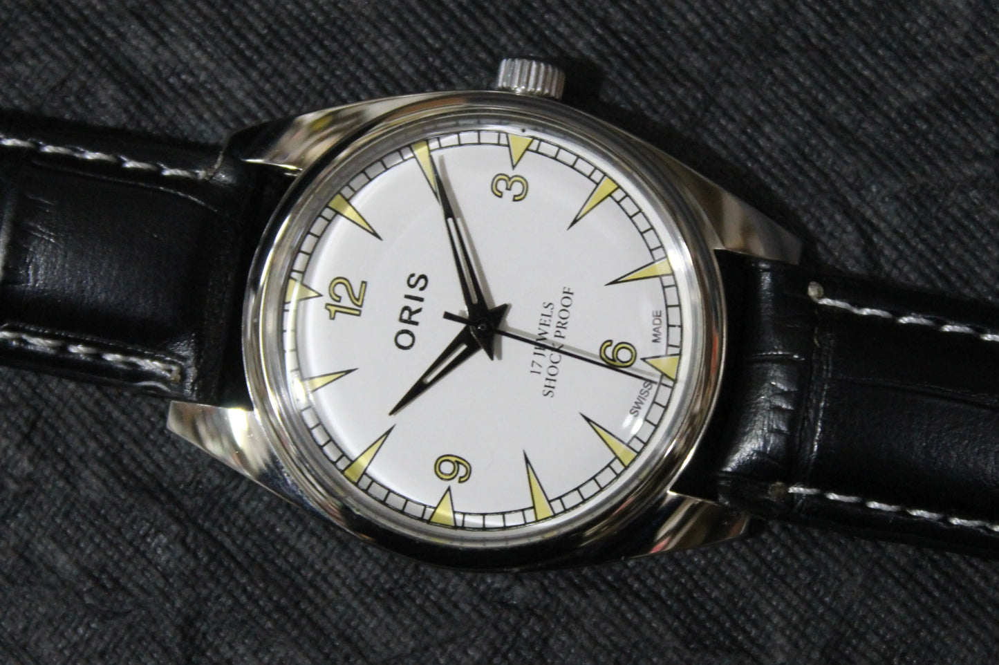 FHF ST96 Antique Vintage ORIS 17 Jewels Mechanical Hand Wind Wristwatch