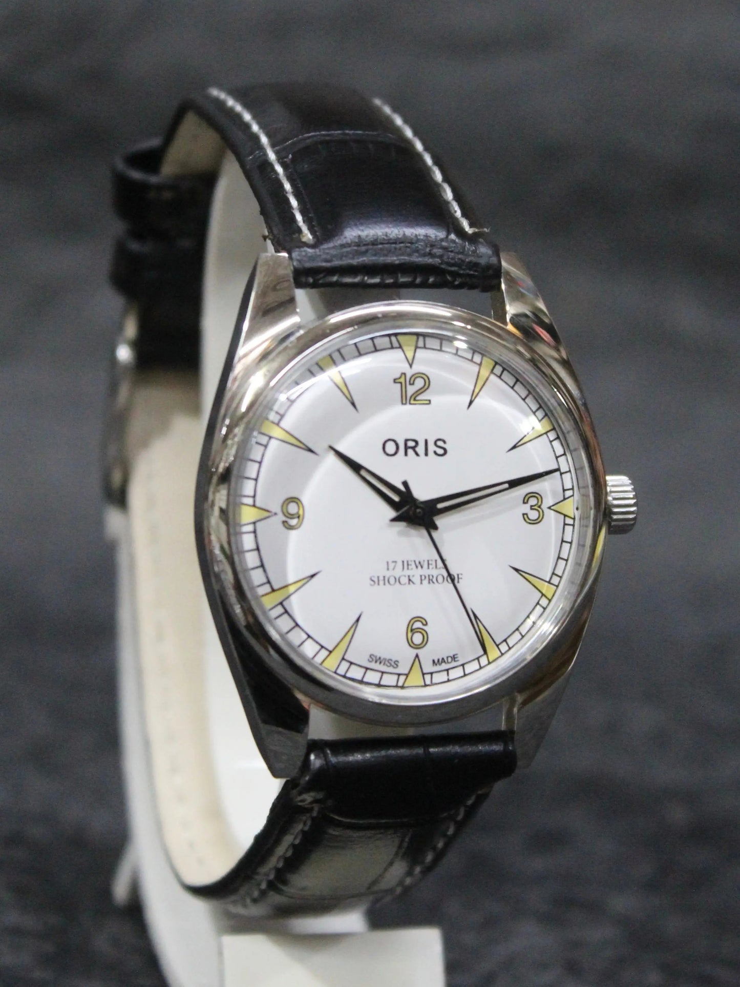 FHF ST96 Antique Vintage ORIS 17 Jewels Mechanical Hand Wind Wristwatch