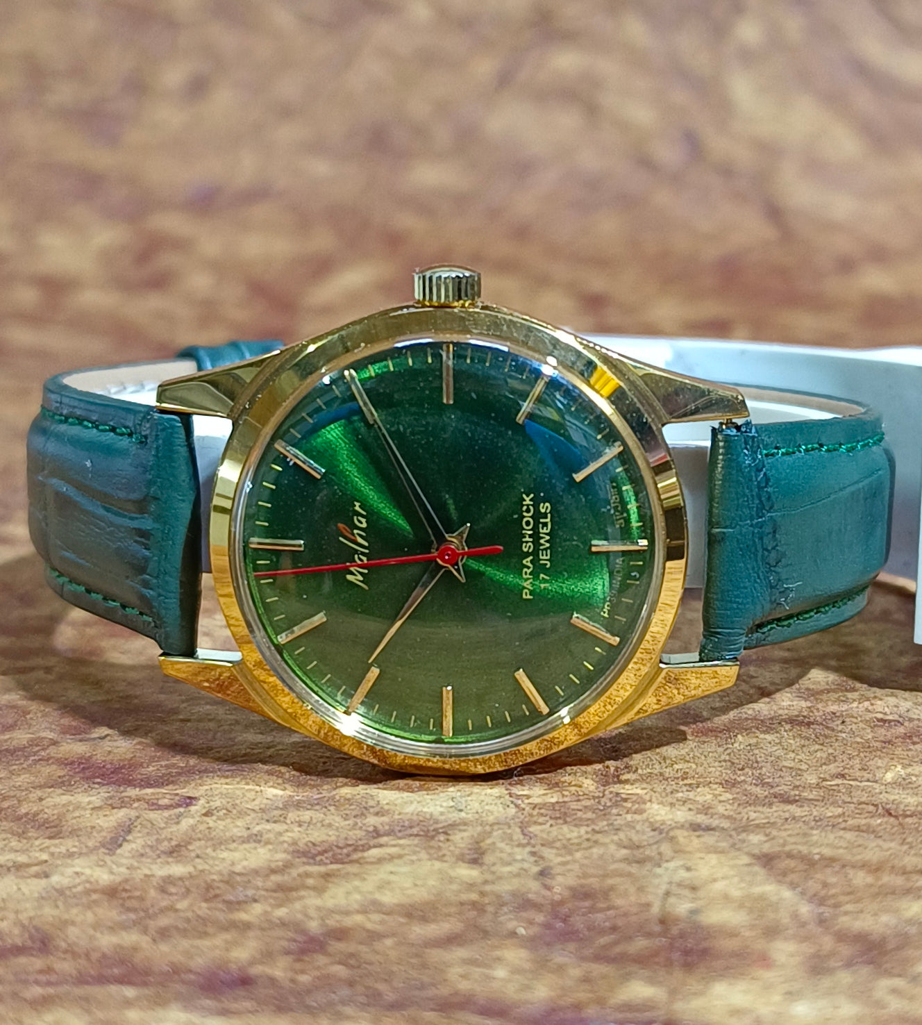 HMT Malhar Vintage Mechanical Hand Wind Watch Display Case Back Men's Watch Geniune-Vintage-Watches
