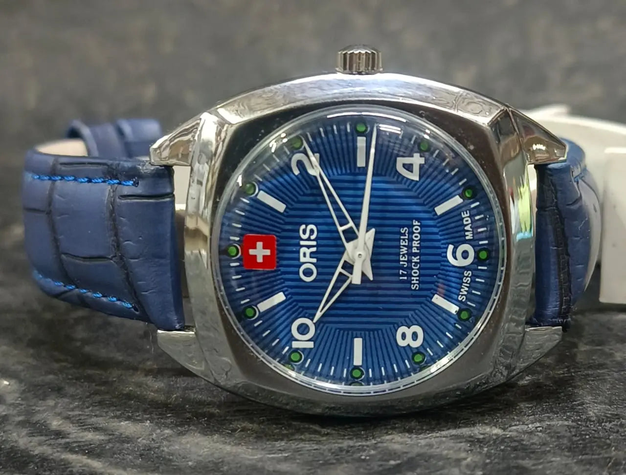 Vintage Oris Mechanical Watch 17 Jewels FHF ST96 Hand Wind Swiss Made