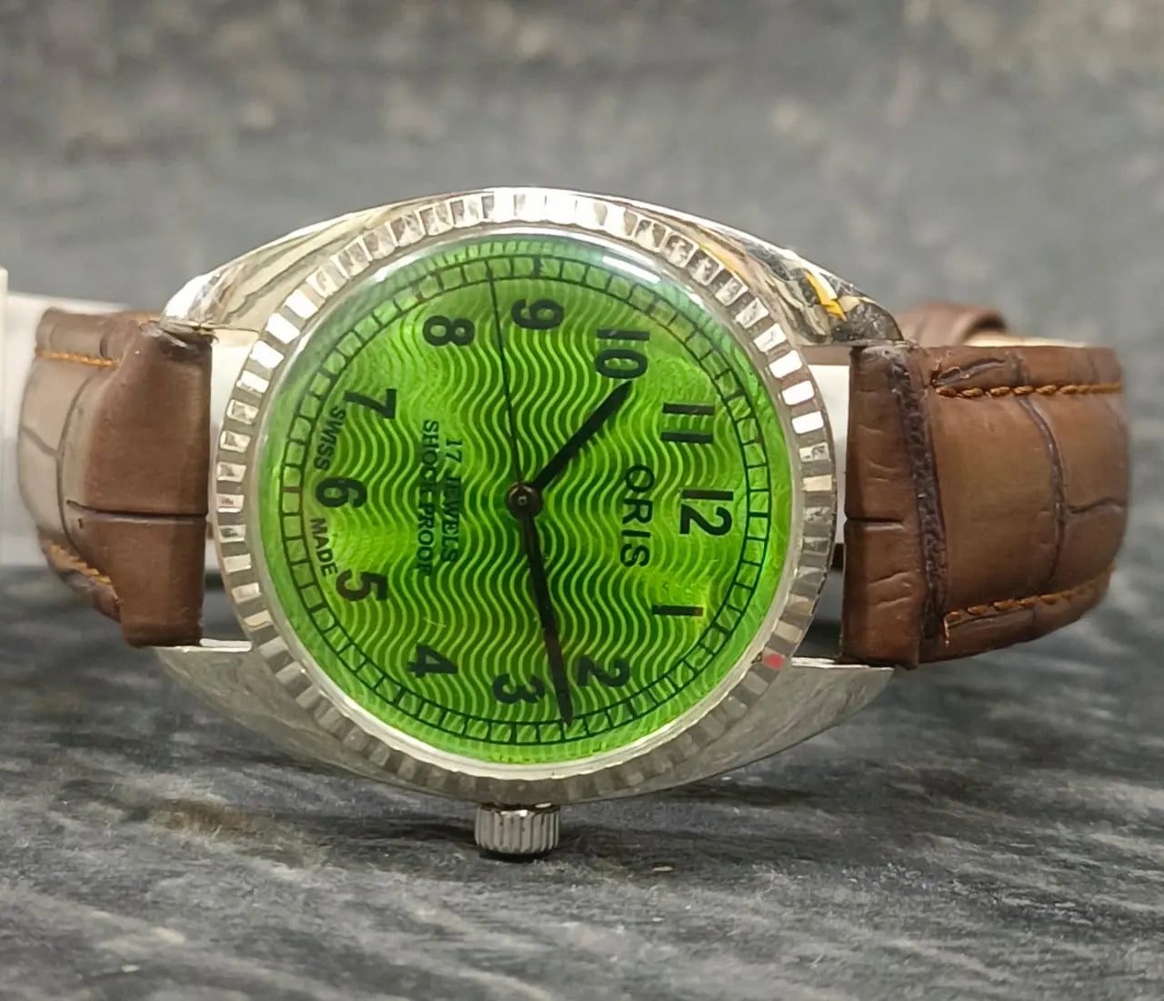 Mechanical Hand Wind Watch ORIS Vintage 17 Jewels FHF ST96 Swiss Made