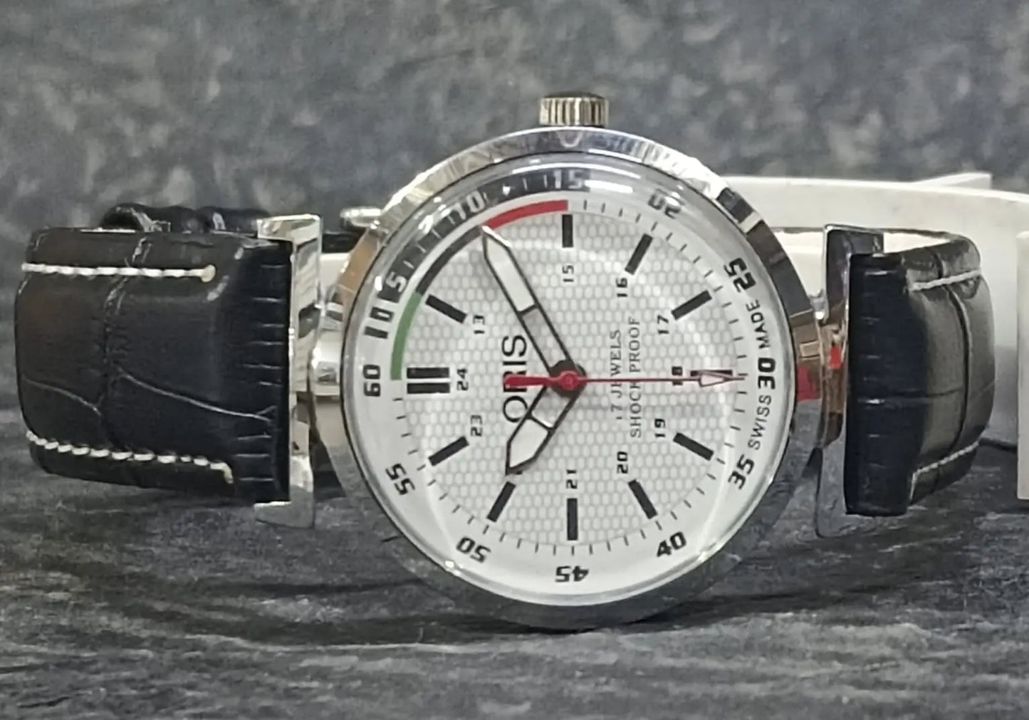 Oris Vintage Wristwatch 17 Jewels ST96 Mechanical Hand Wind Swiss Made