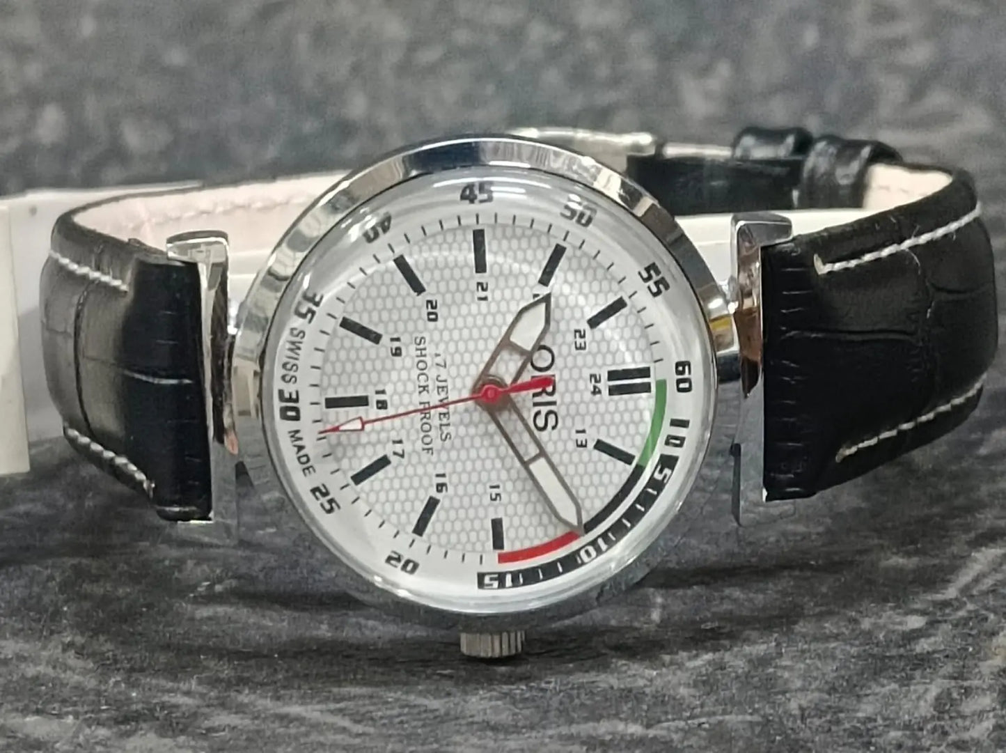 Oris Vintage Wristwatch 17 Jewels ST96 Mechanical Hand Wind Swiss Made