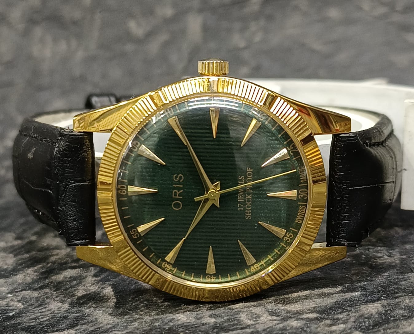 Oris Vintage 17 Jewels FHF ST96 Mechanical Hand Wind Swiss Made Wristwatch