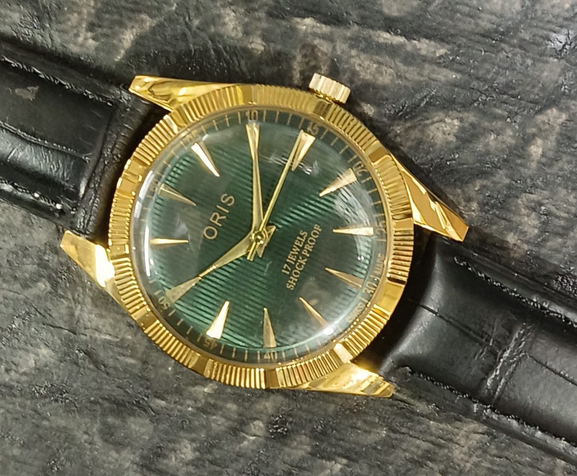 Oris Vintage 17 Jewels FHF ST96 Mechanical Hand Wind Swiss Made Wristwatch